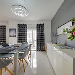 Διαμέρισμα Homey & Modern 2br In An Amazing Location By 360 Estates *