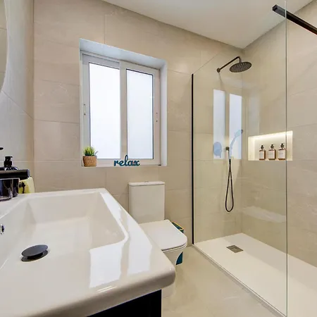 Homey & Modern 2br In An Amazing Location By 360 Estates Apartment *