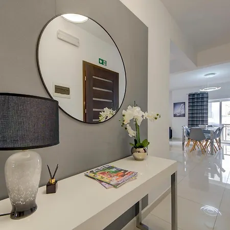 Homey & Modern 2br In An Amazing Location By 360 Estates *