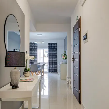 Homey & Modern 2br In An Amazing Location By 360 Estates