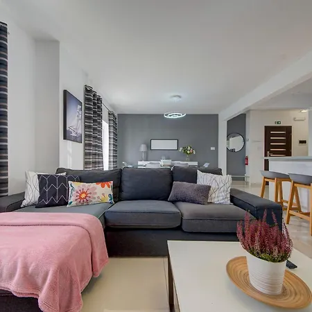 Homey & Modern 2br In An Amazing Location By 360 Estates Daire Is-Swieqi