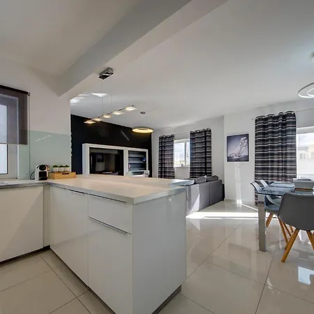 Homey & Modern 2br In An Amazing Location By 360 Estates Daire Is-Swieqi