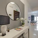 Homey & Modern 2br In An Amazing Location By 360 Estates *