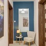 Homey & Modern 2br In An Amazing Location By 360 Estates *