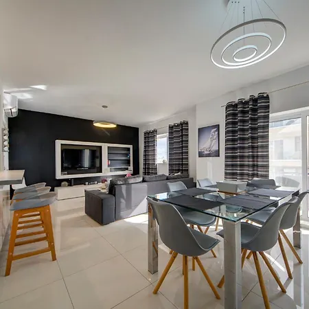 Homey & Modern 2br In An Amazing Location By 360 Estates Apartment *