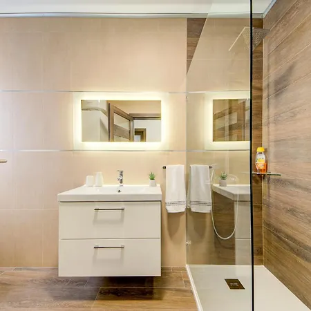 Apartment Homey & Modern 2br In An Amazing Location By 360 Estates