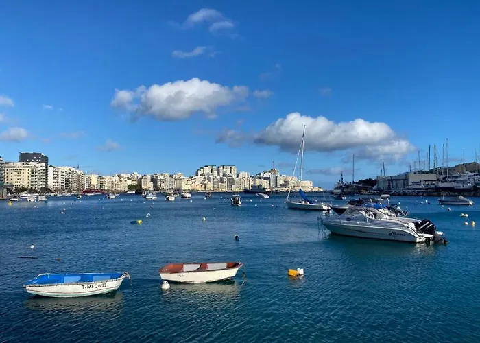 Homey & Modern 2br In An Amazing Location By 360 Estates Is-Swieqi