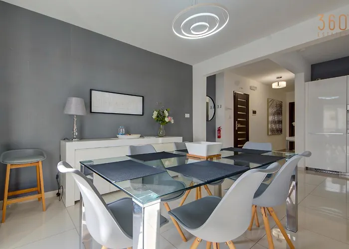 아파트 Homey & Modern 2br In An Amazing Location By 360 Estates *