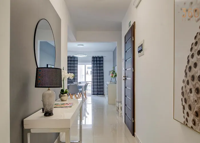 Homey & Modern 2br In An Amazing Location By 360 Estates