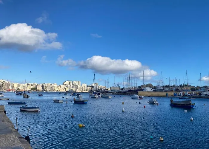 아파트 Homey & Modern 2br In An Amazing Location By 360 Estates