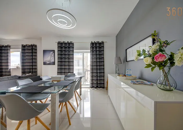 아파트 Homey & Modern 2br In An Amazing Location By 360 Estates *