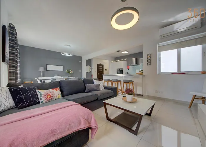 Homey & Modern 2br In An Amazing Location By 360 Estates 아파트 Is-Swieqi