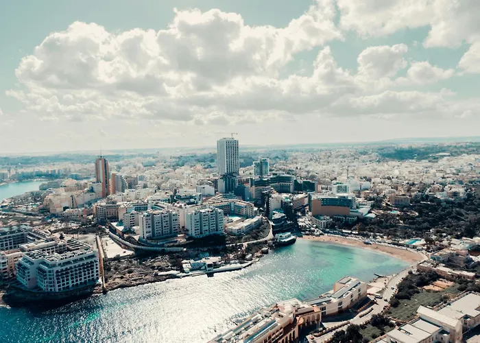 Homey & Modern 2br In An Amazing Location By 360 Estates Is-Swieqi